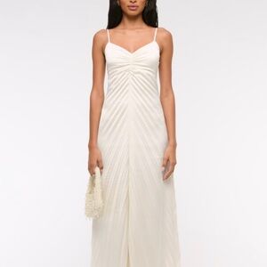NWT - The A&F Giselle Sunburst Pleated Maxi Dress